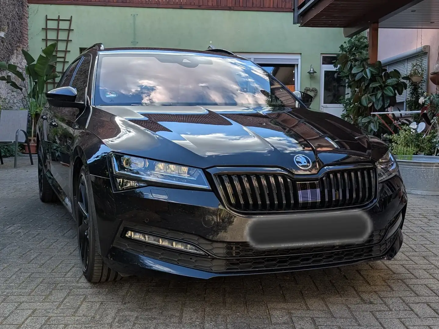 Skoda Superb Superb Combi 2.0 TSI DSG Sportline Schwarz - 1