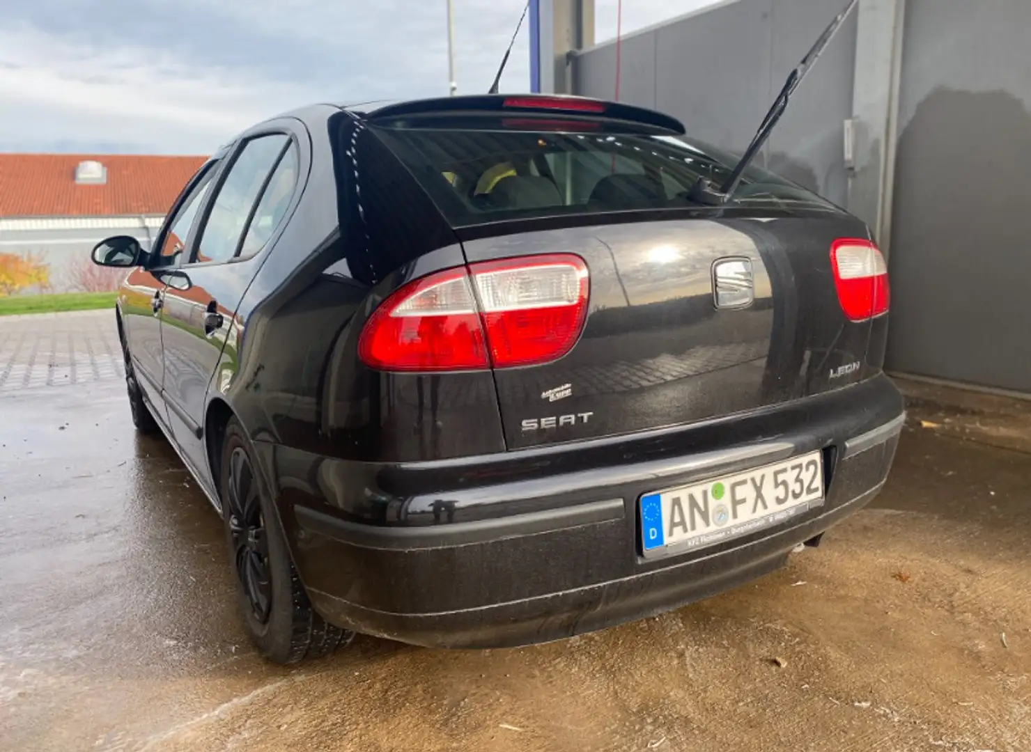 SEAT Leon 1.6 16V Shz Tüv 10/26 8 Fachbereift VB - 2