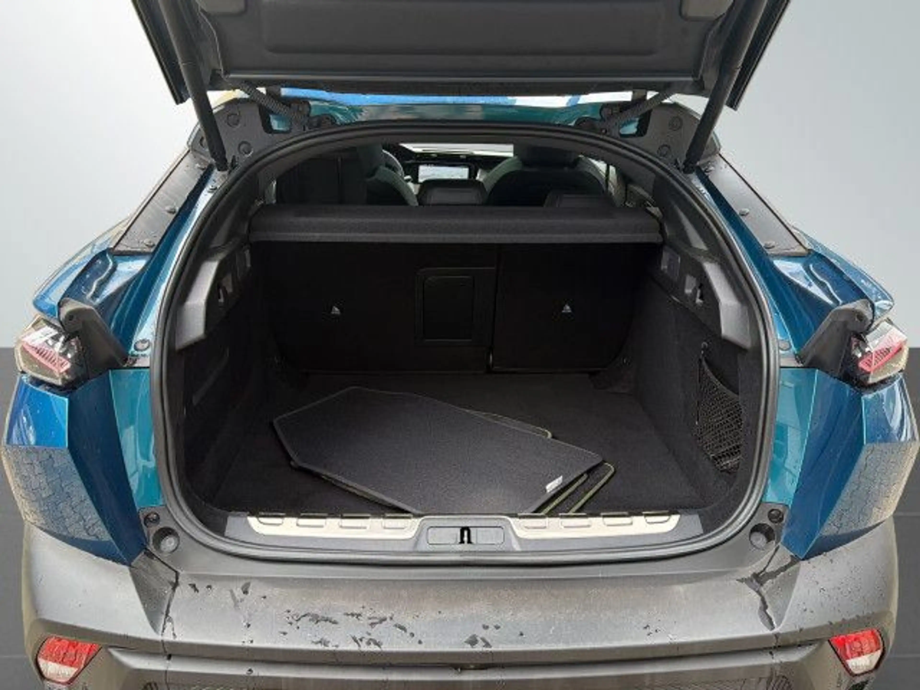 Peugeot 408 GT PureTech 130 EAT8 / R-Kamera / CarPlay Navi — photo 14