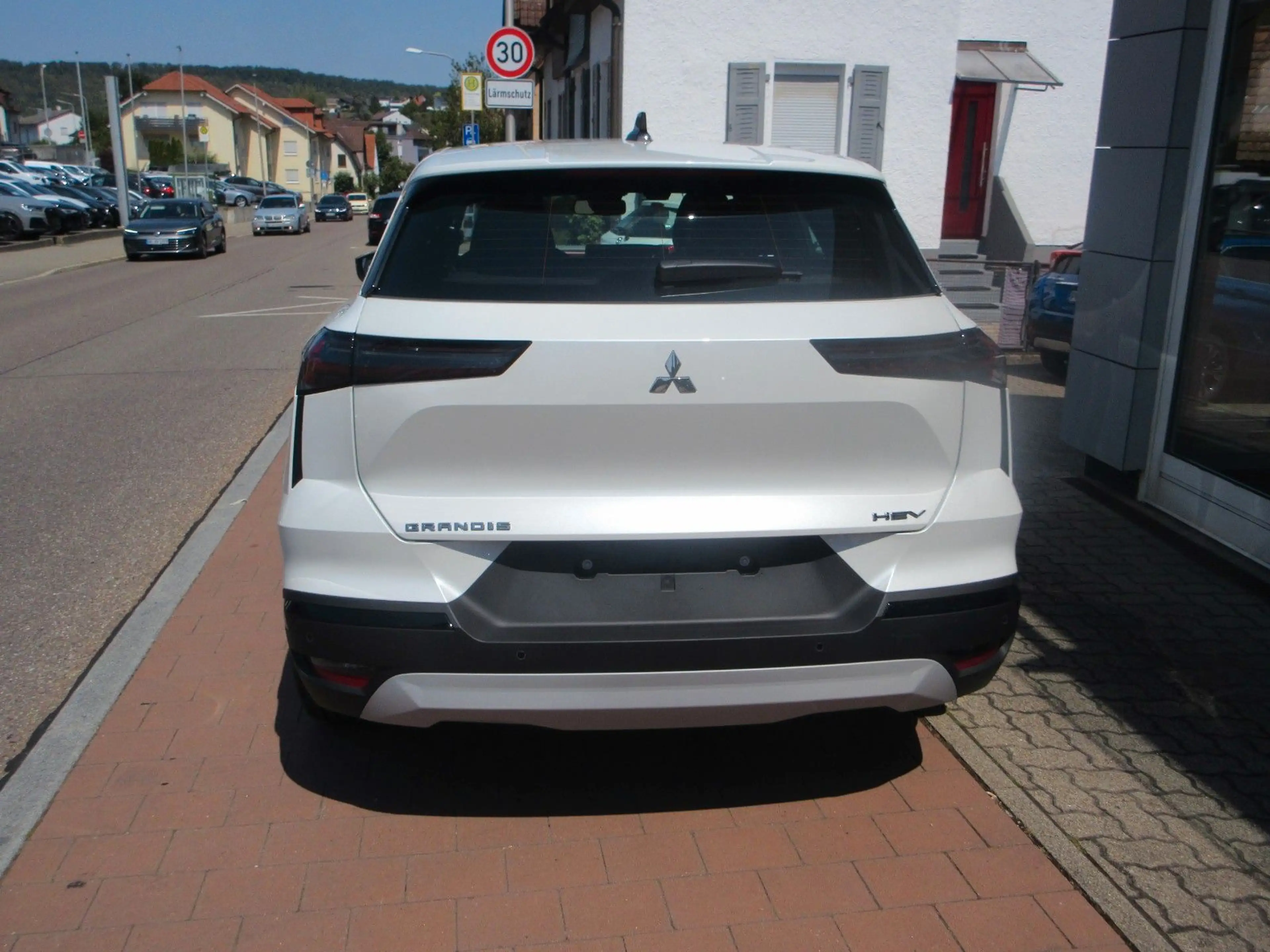 Mitsubishi Grandis 1.8 HEV Diamant Plus DCT — photo 6