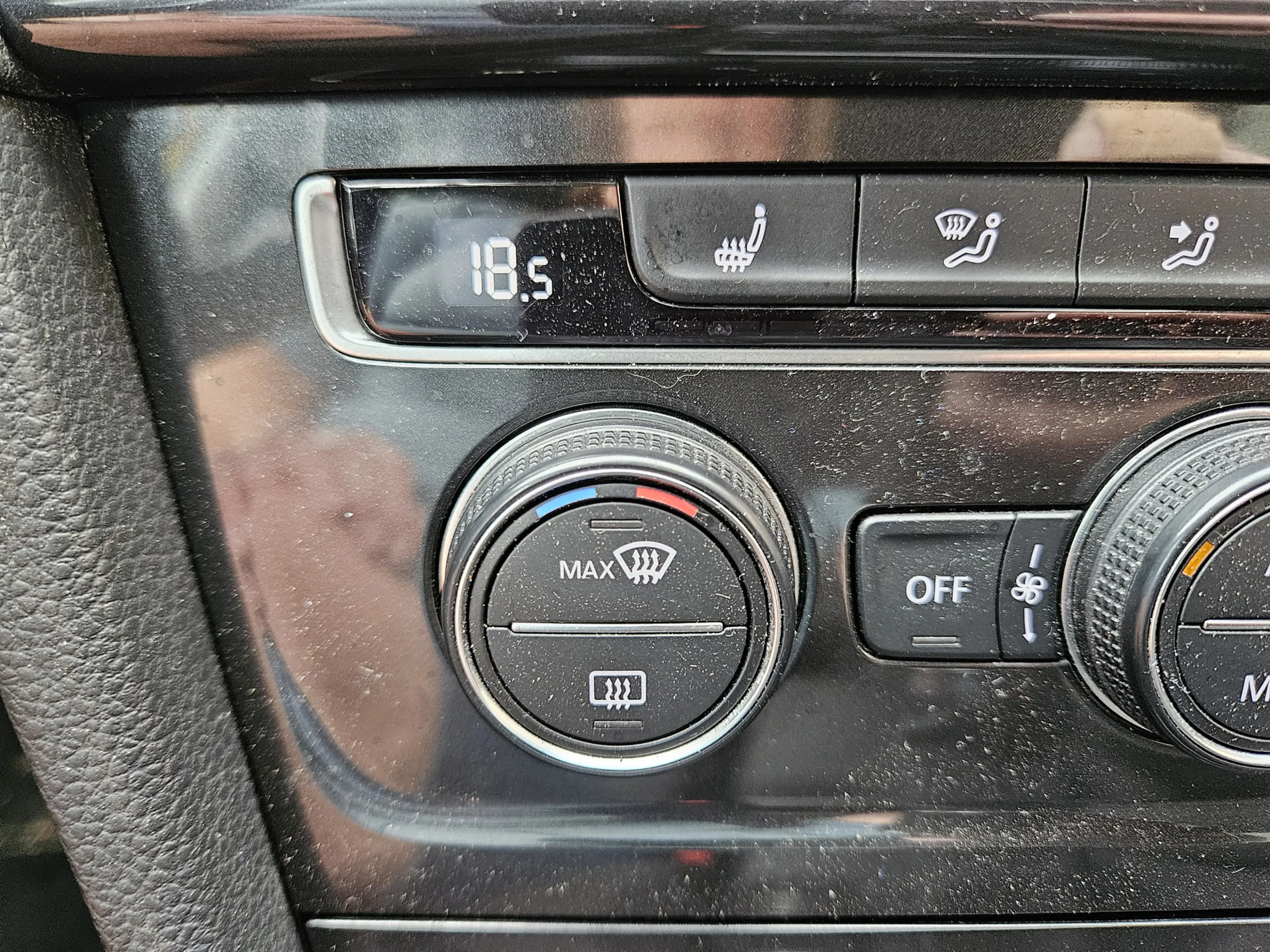 Volkswagen Golf 1.4 TSI Highline — photo 16
