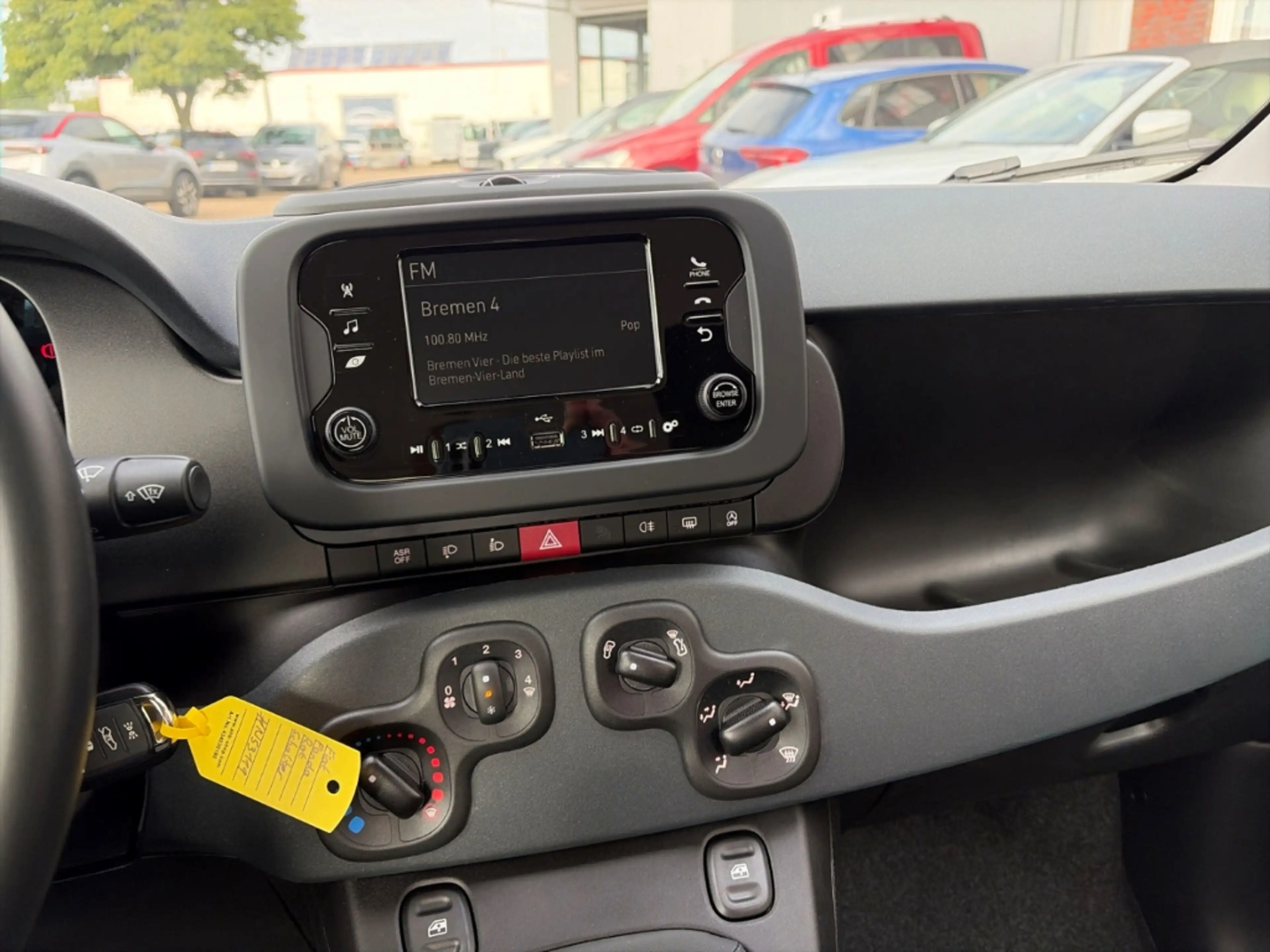 Fiat Panda Icon Hybrid Digitales Cockpit DAB Spurhalteass. Ve — photo 12