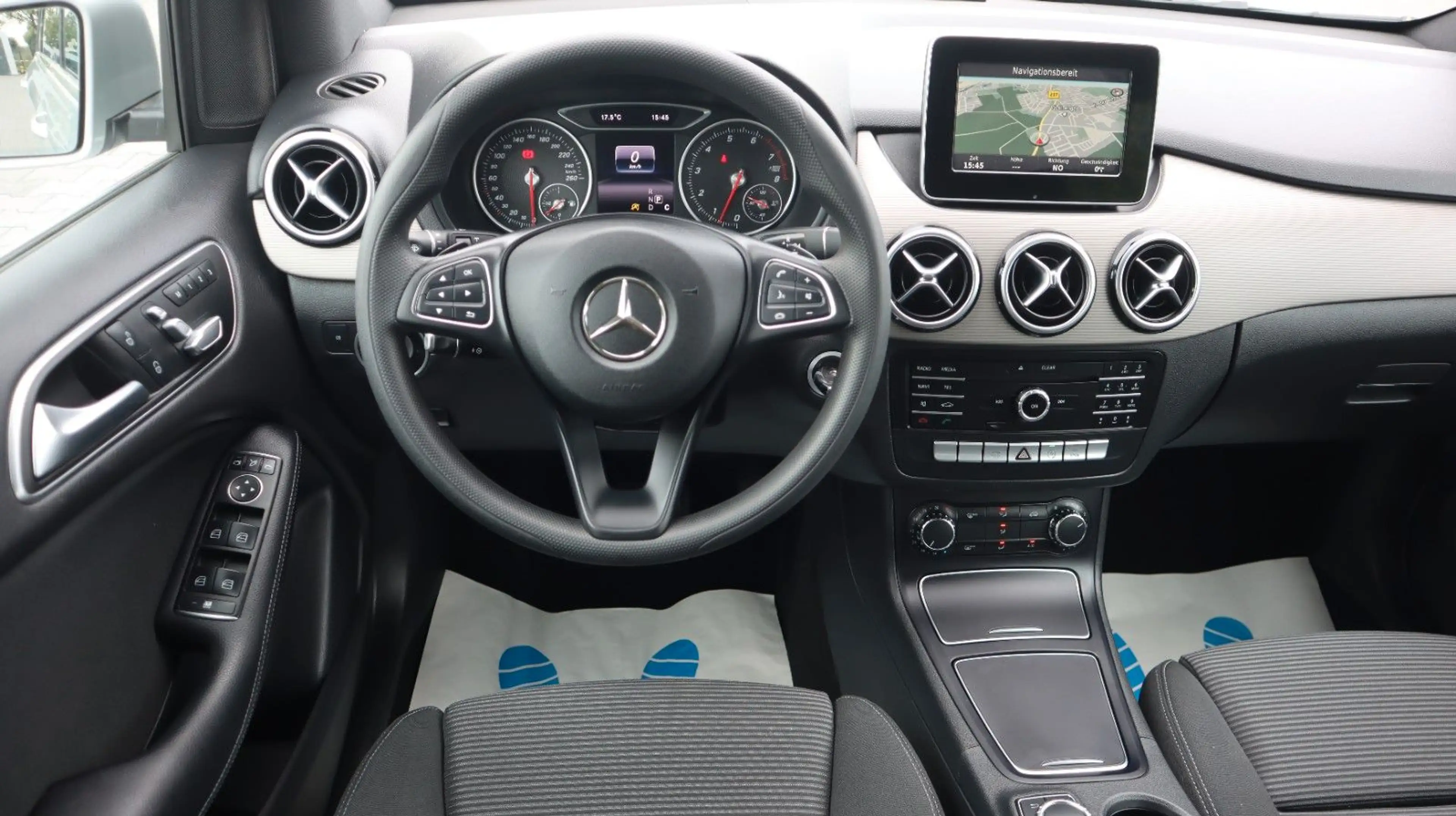 Mercedes-Benz B 220 B220 4Matic Style Aut Navi PDC Klima Memory Temp — photo 12