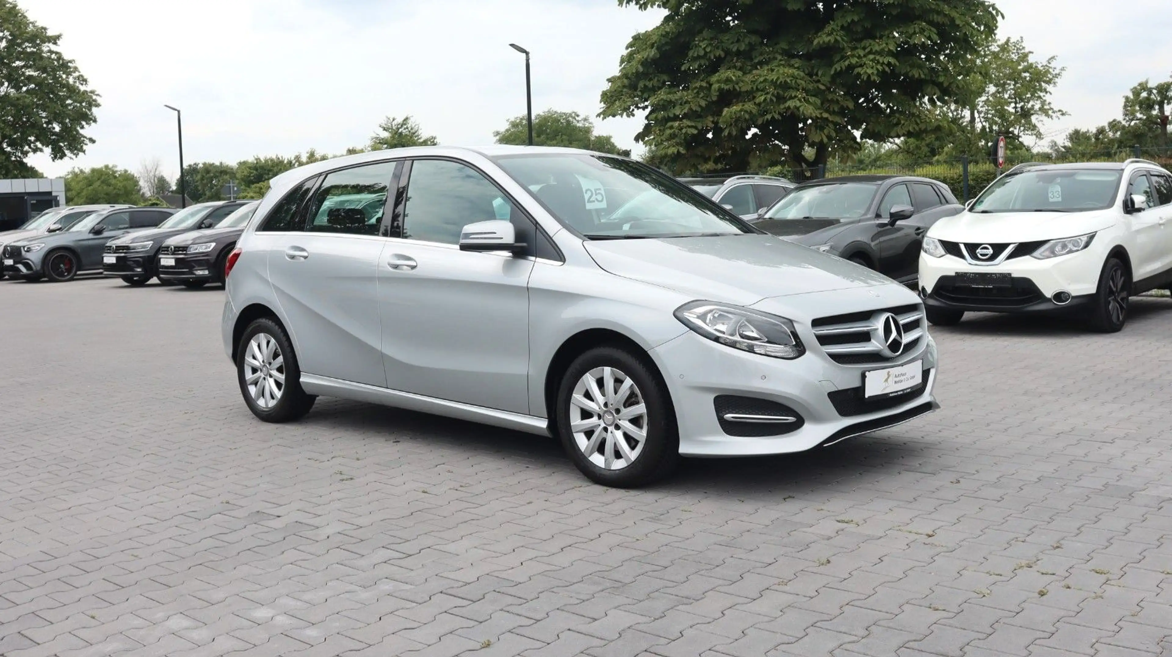 Mercedes-Benz B 220 B220 4Matic Style Aut Navi PDC Klima Memory Temp
