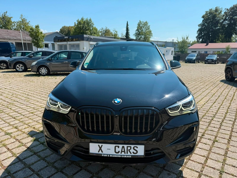 BMW X1 xDrive 18 d Sport Line — photo 2