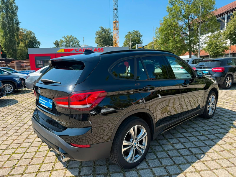 BMW X1 xDrive 18 d Sport Line — photo 4