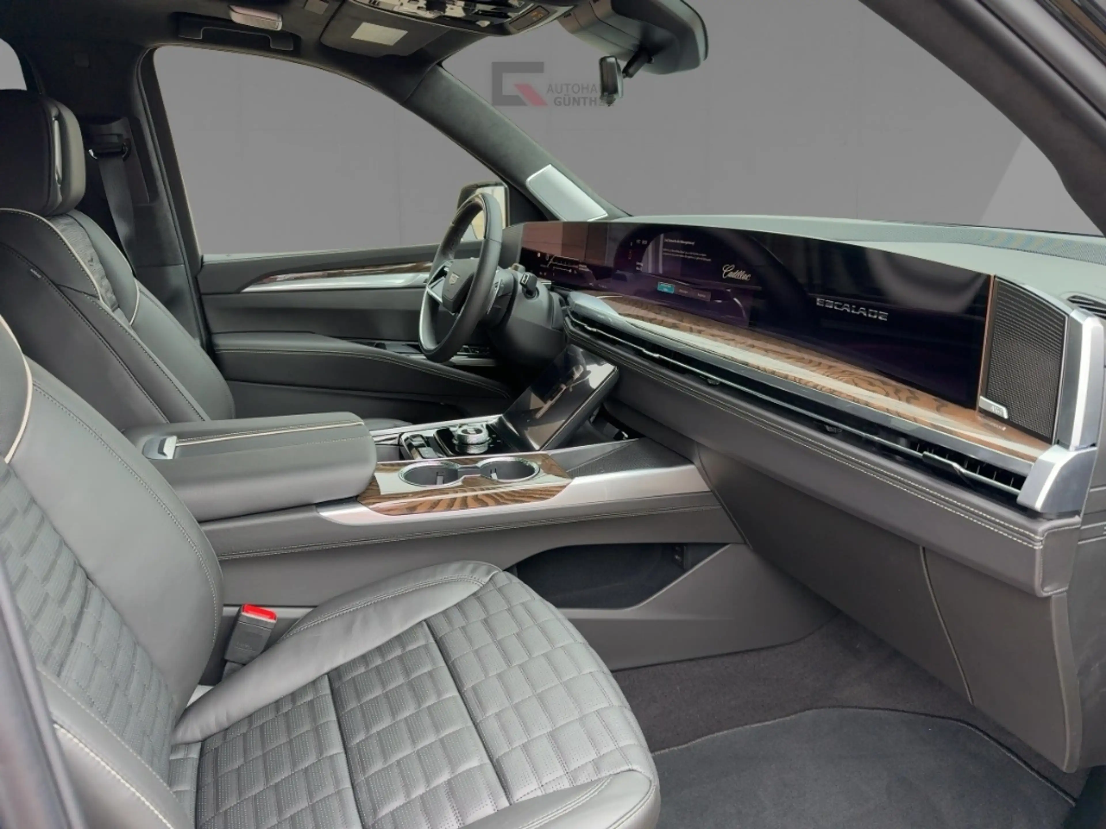 Cadillac Escalade MY26 ESV Executive Package 24 Zoll Sport Platinum — photo 10