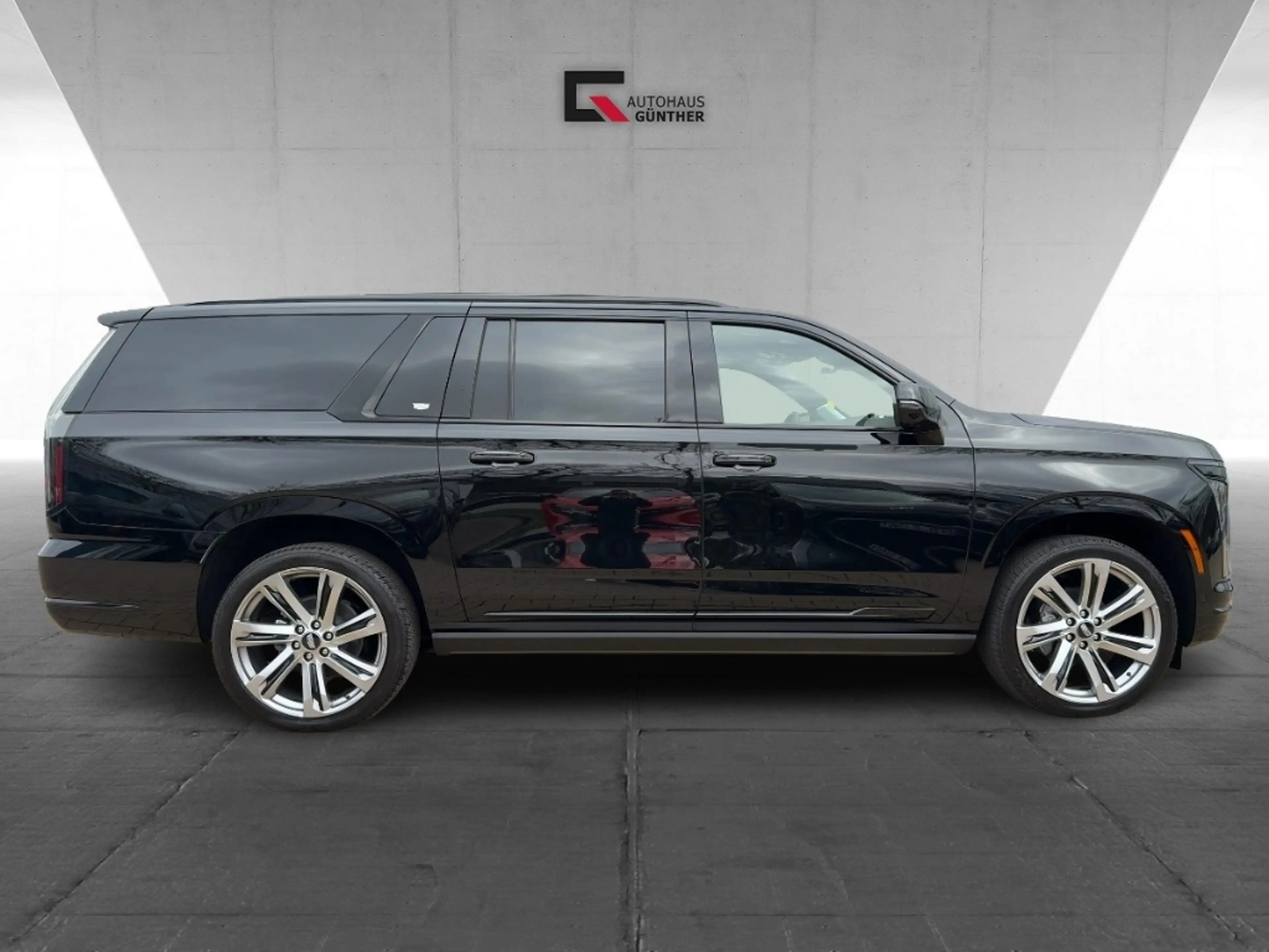 Cadillac Escalade MY26 ESV Executive Package 24 Zoll Sport Platinum — photo 5