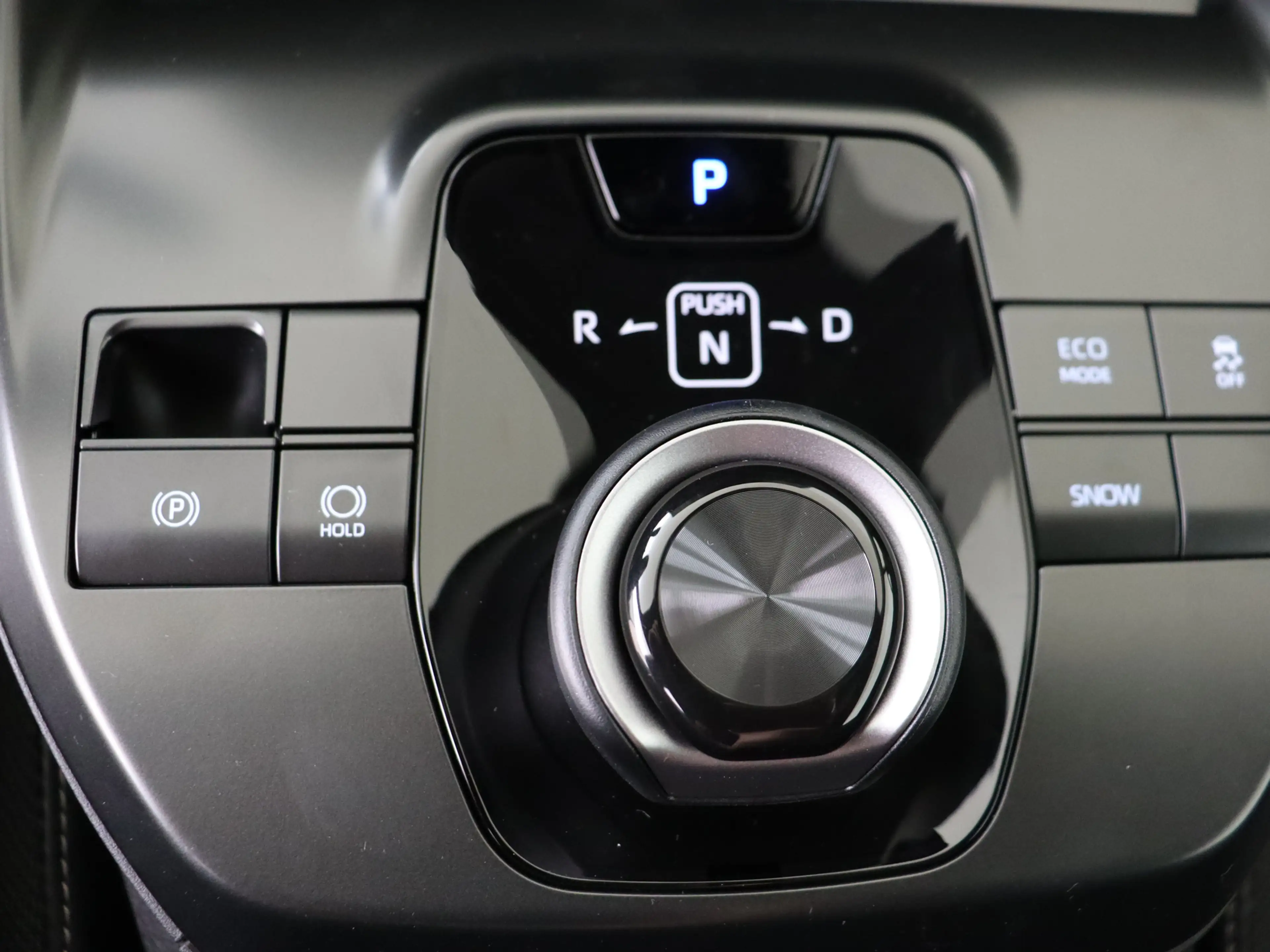 Toyota C-HR+ First Edition 77 kWh — photo 9