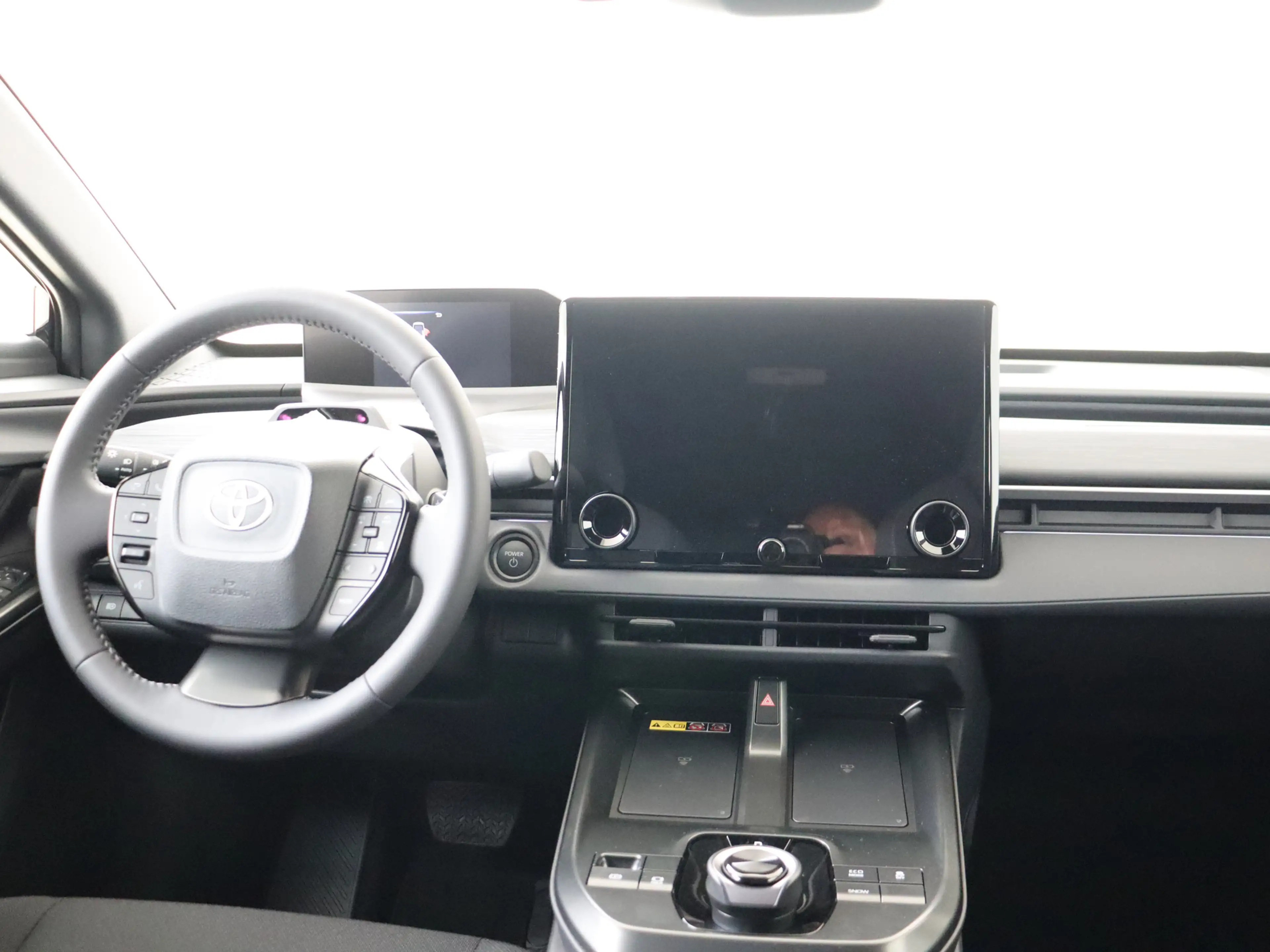Toyota C-HR+ First Edition 77 kWh — photo 4