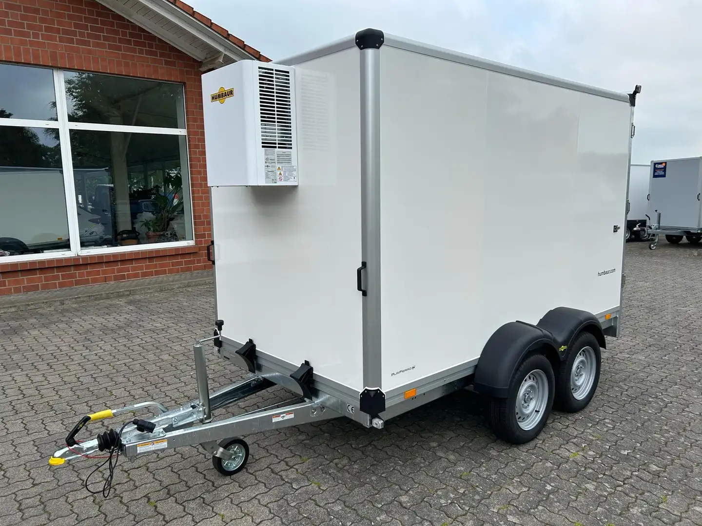 Humbaur Kühlkoffer HK 25 32 18 - 20 PF30 Basic Kühlanhä... - 1
