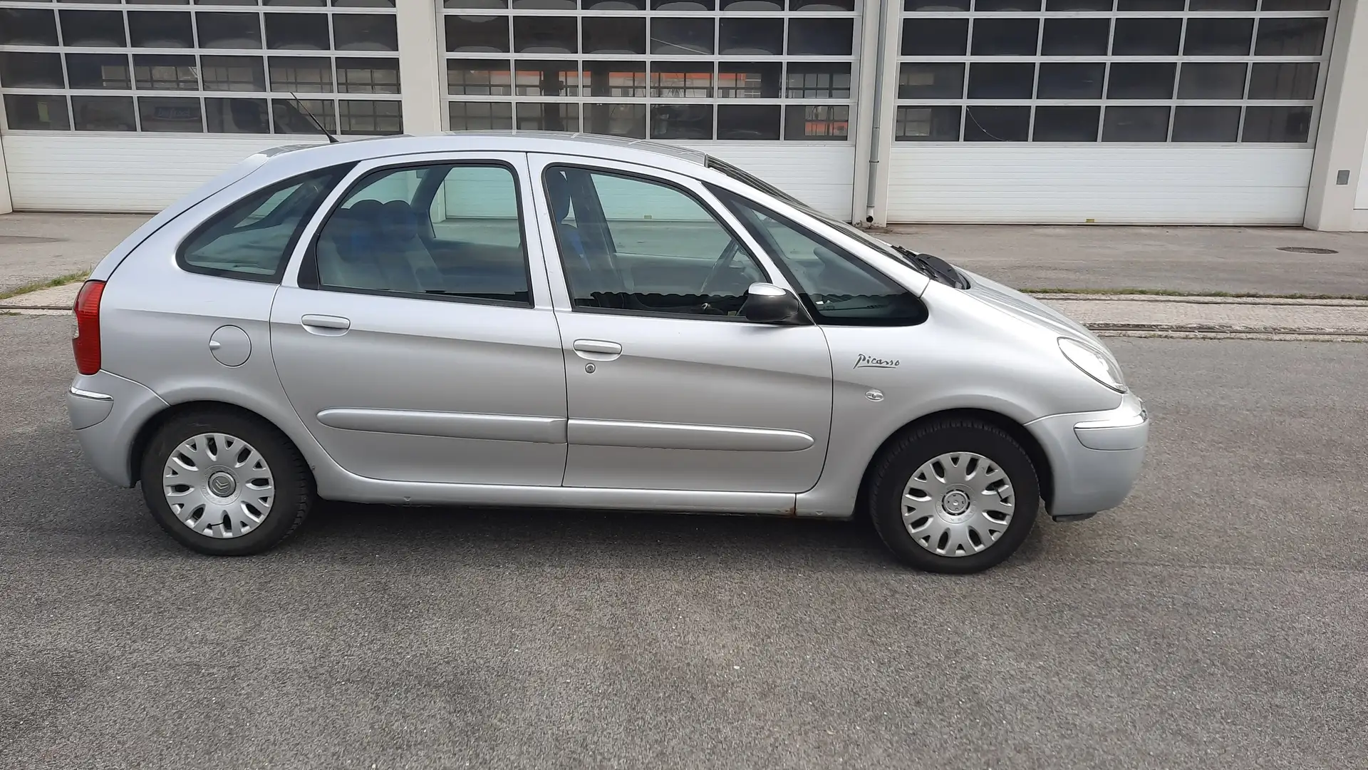 Citroen Xsara Picasso 1,6i First siva - 2