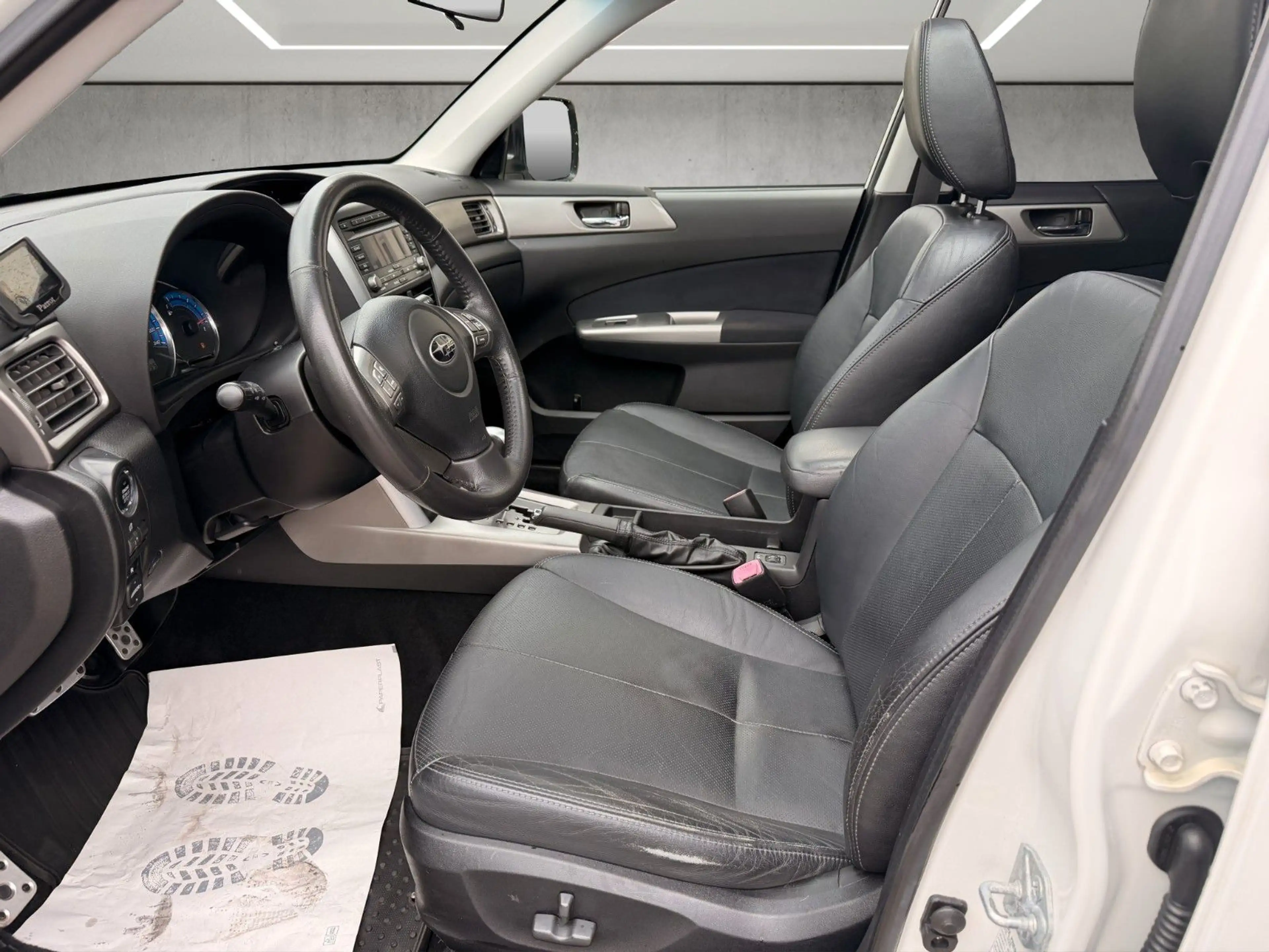Subaru Forester 2.5XT Turbo Autom.*Pano*Leder*Xenon — photo 6