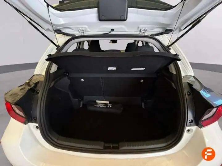 Mazda 2023, foto 31