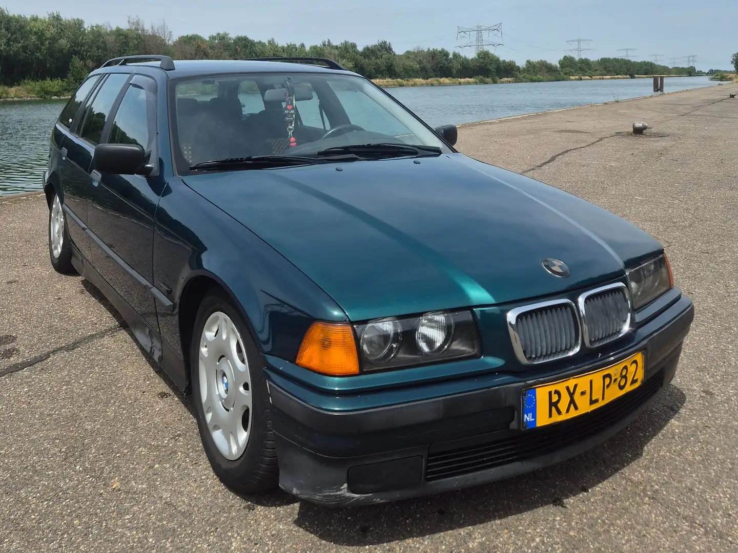 BMW 330 316i Executive Groen - 1