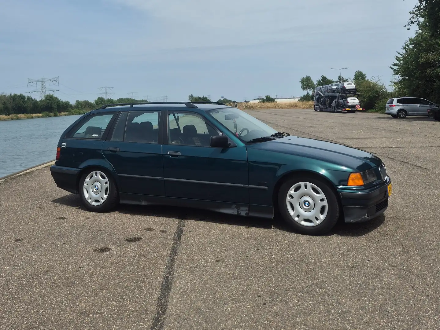 BMW 330 316i Executive Groen - 2