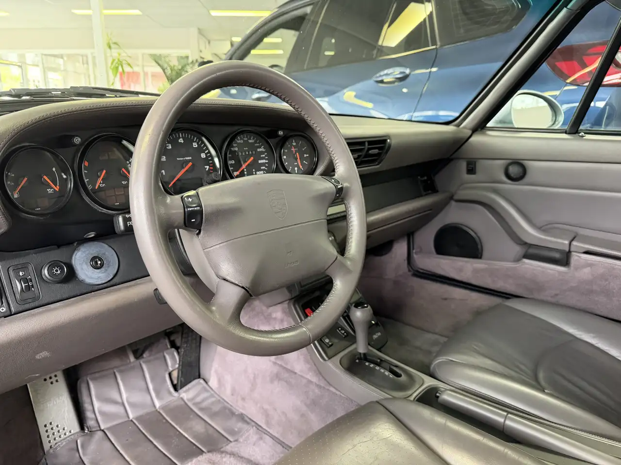 Porsche 993 3.6 Coupé - Lucht gekoeld - Aut. - Leder Bekl., foto 11
