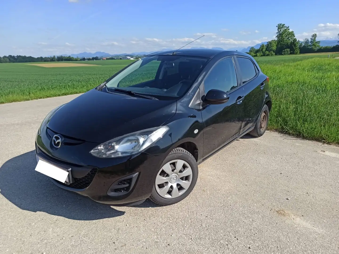 Mazda 2 Mazda 2 1,3i CE Pro CE Pro Schwarz - 1