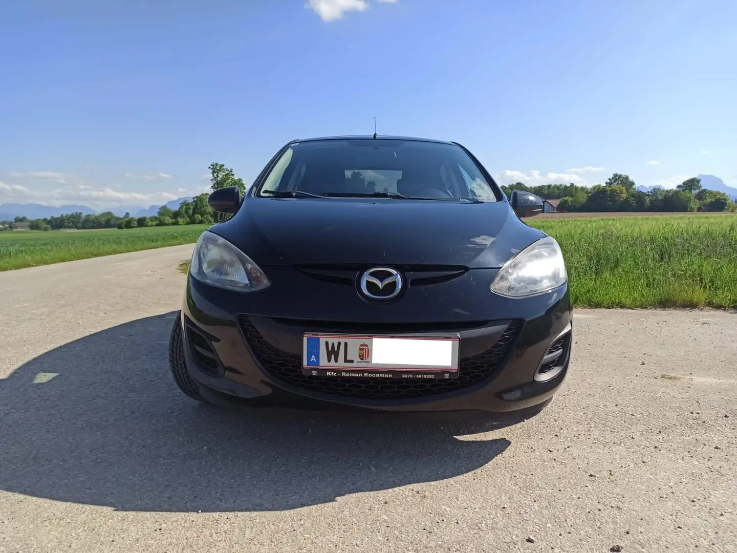 Mazda 2 Mazda 2 1,3i CE Pro CE Pro Schwarz - 2