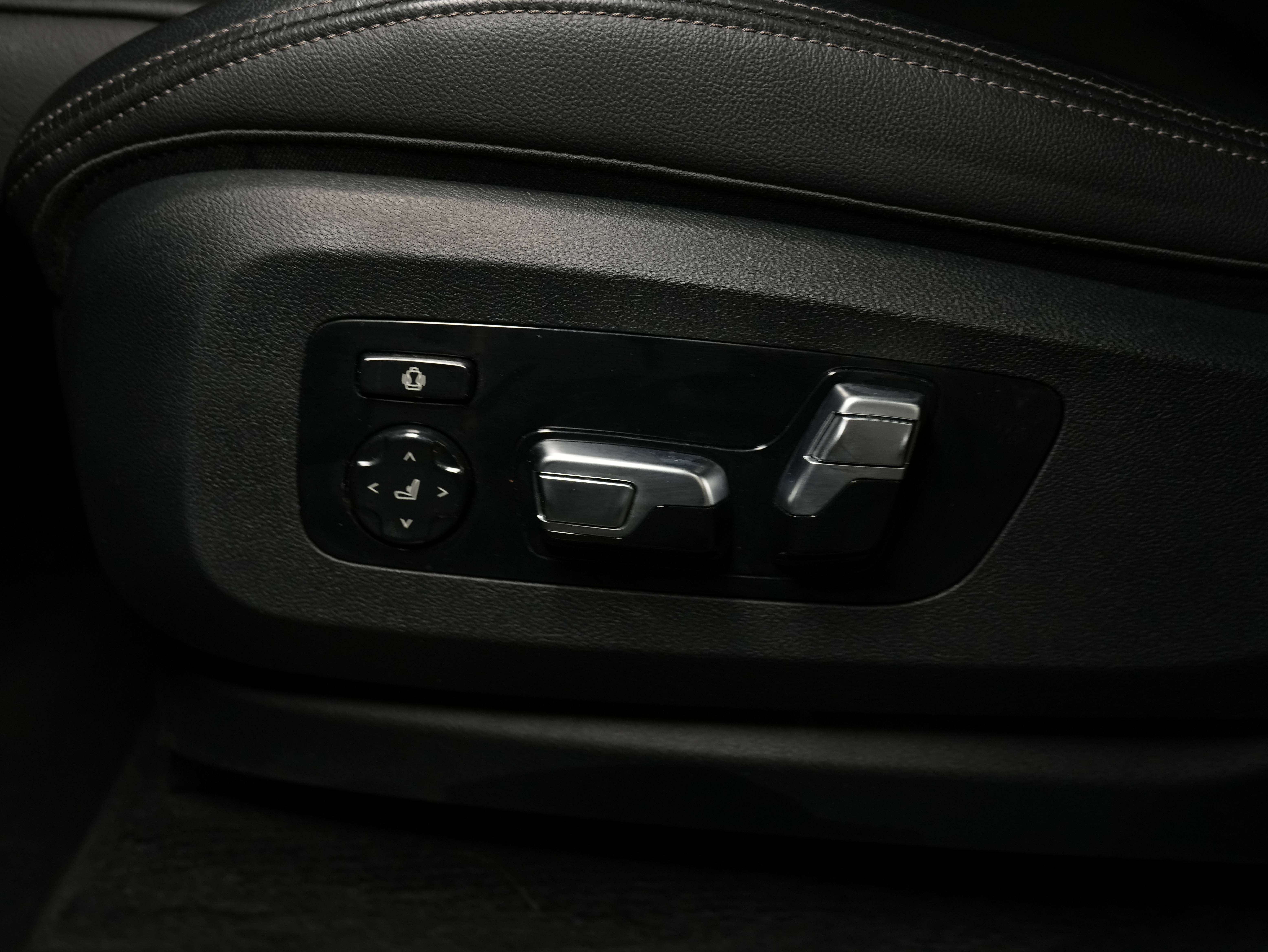 used 2020 BMW X5 car, priced at $39,900
