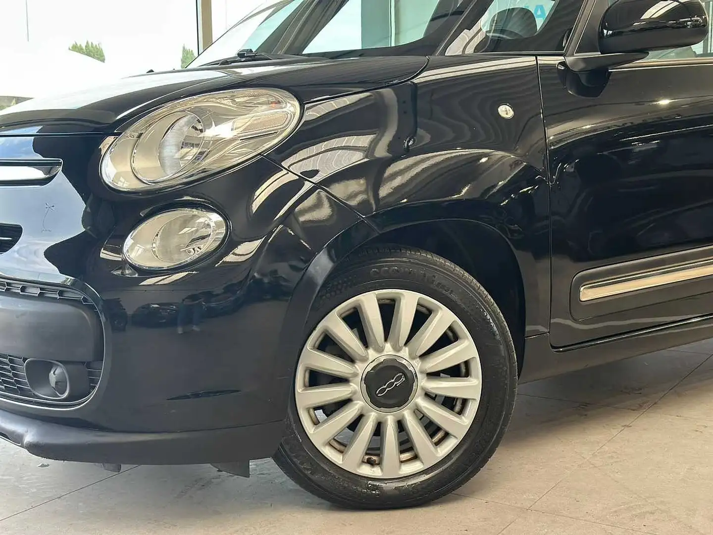 Fiat 500L 1.3 Multijet 95 CV Pop Star Zwart - 2