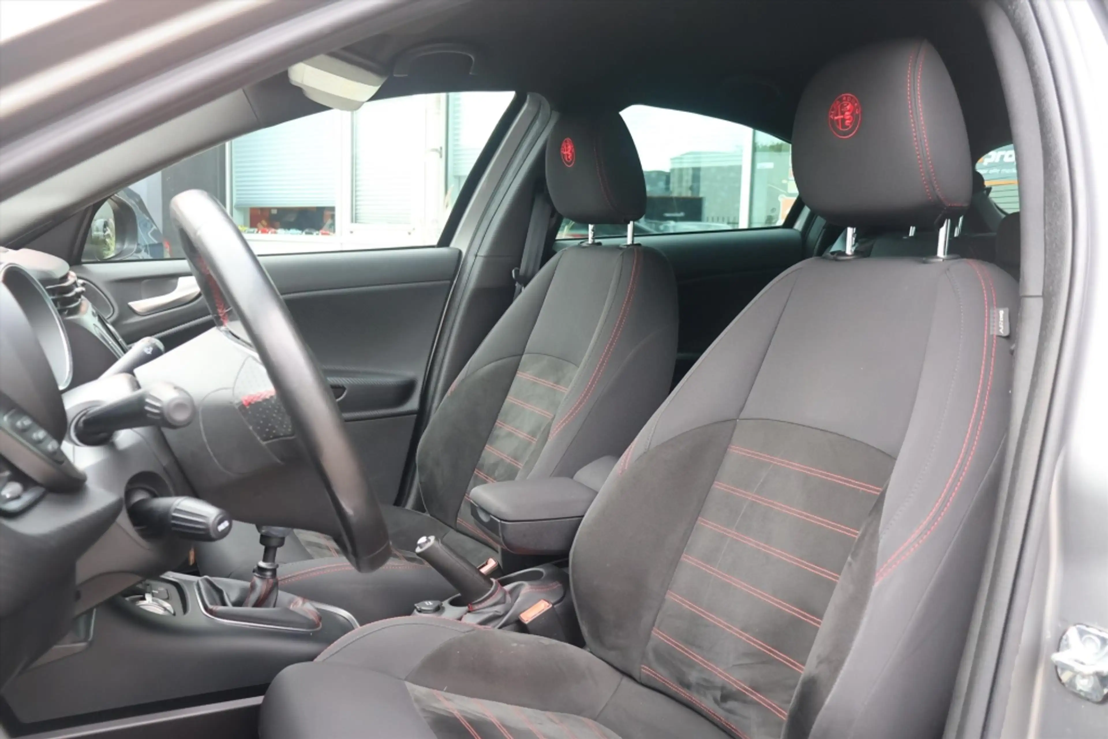 Alfa Romeo Giulietta 1.4 TURBO MULTIAIR Super 150pk | Navi | Parkeersen — photo 6
