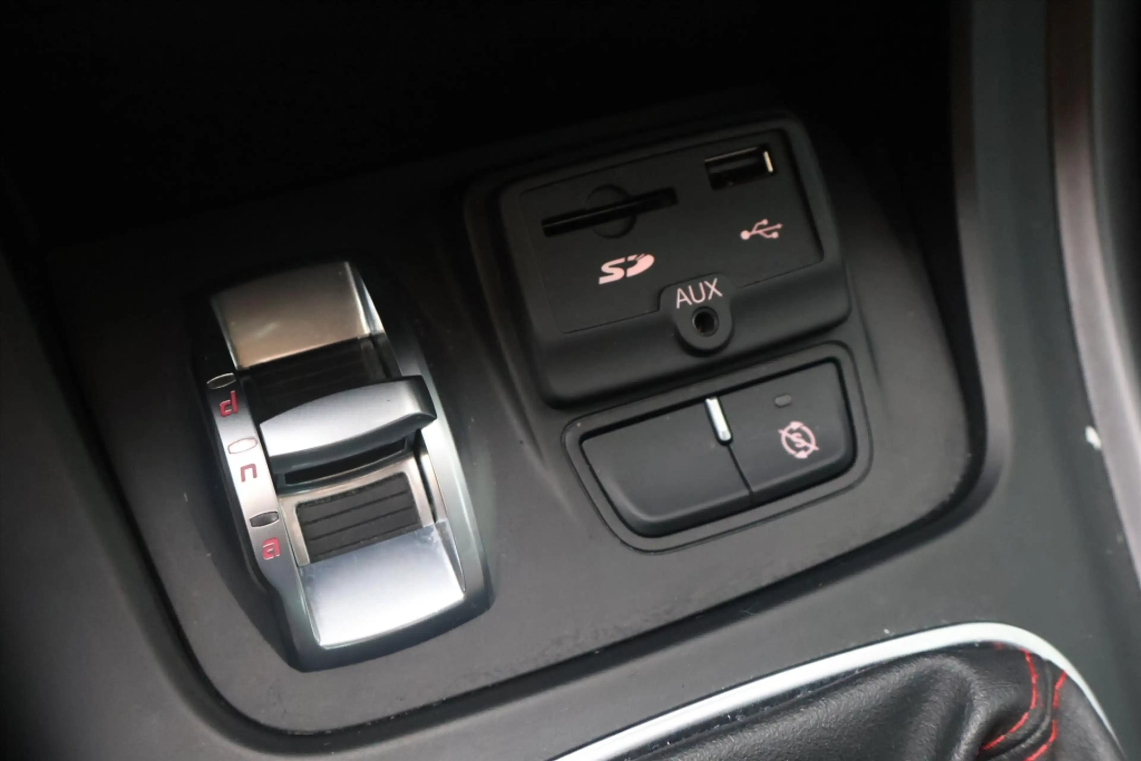 Alfa Romeo Giulietta 1.4 TURBO MULTIAIR Super 150pk | Navi | Parkeersen — photo 9