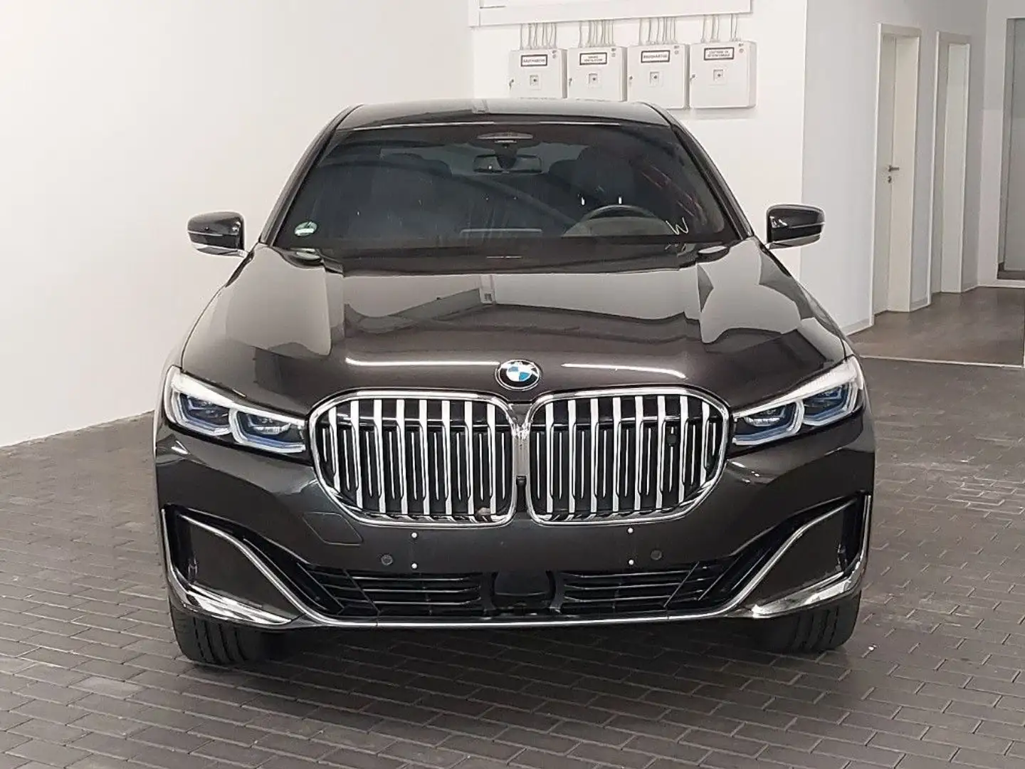 BMW 740 Baureihe 7 Lim 740 d xDrive UVP: 130.689,99€ Grau - 2