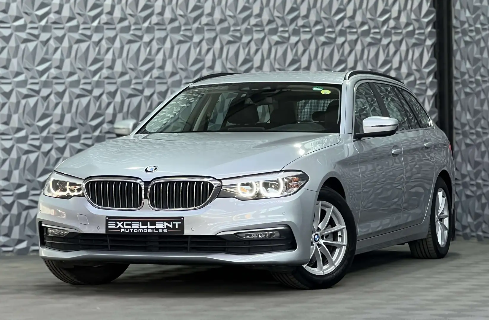 BMW 520 Touring dA*GPS*PDC*LED*CAMERA*BLUETOOTH*GARANTIE Argent - 1