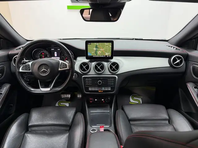 Mercedes-Benz 220 view 15
