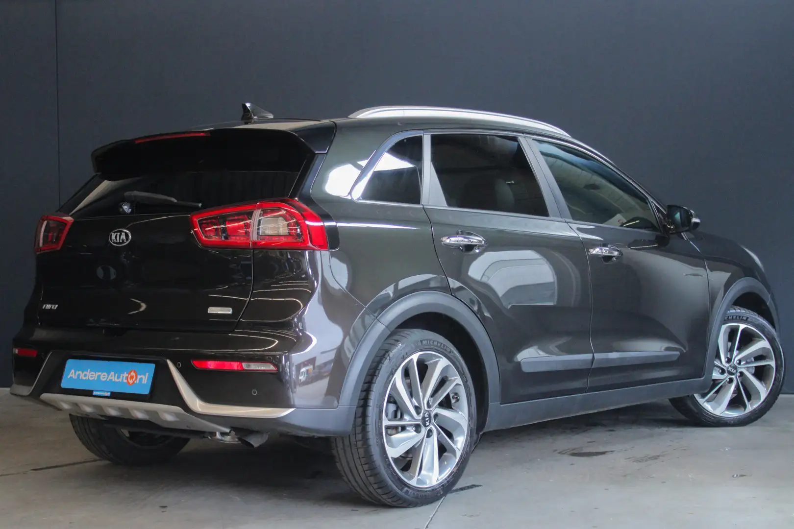 Kia Niro 1.6 GDi Hybrid ExecutiveLine |goed onderhouden|led Brun - 2
