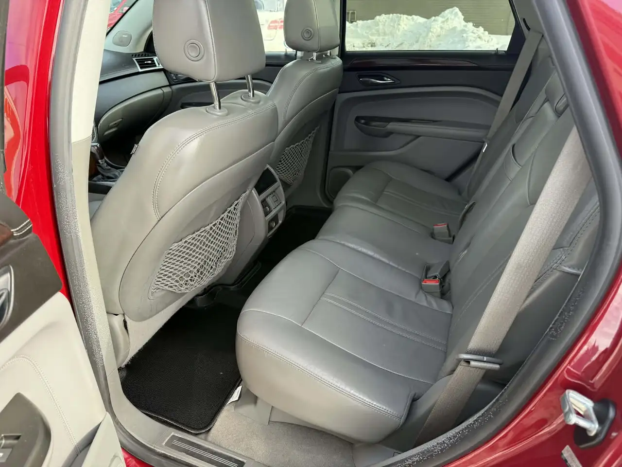 Cadillac SRX снимка Cadillac SRX