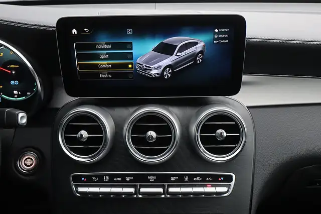 Mercedes-Benz GLC 300 de PHEV Coupé 4MATIC Aut. ACC, AHK elektr., Mul... Ansicht 22