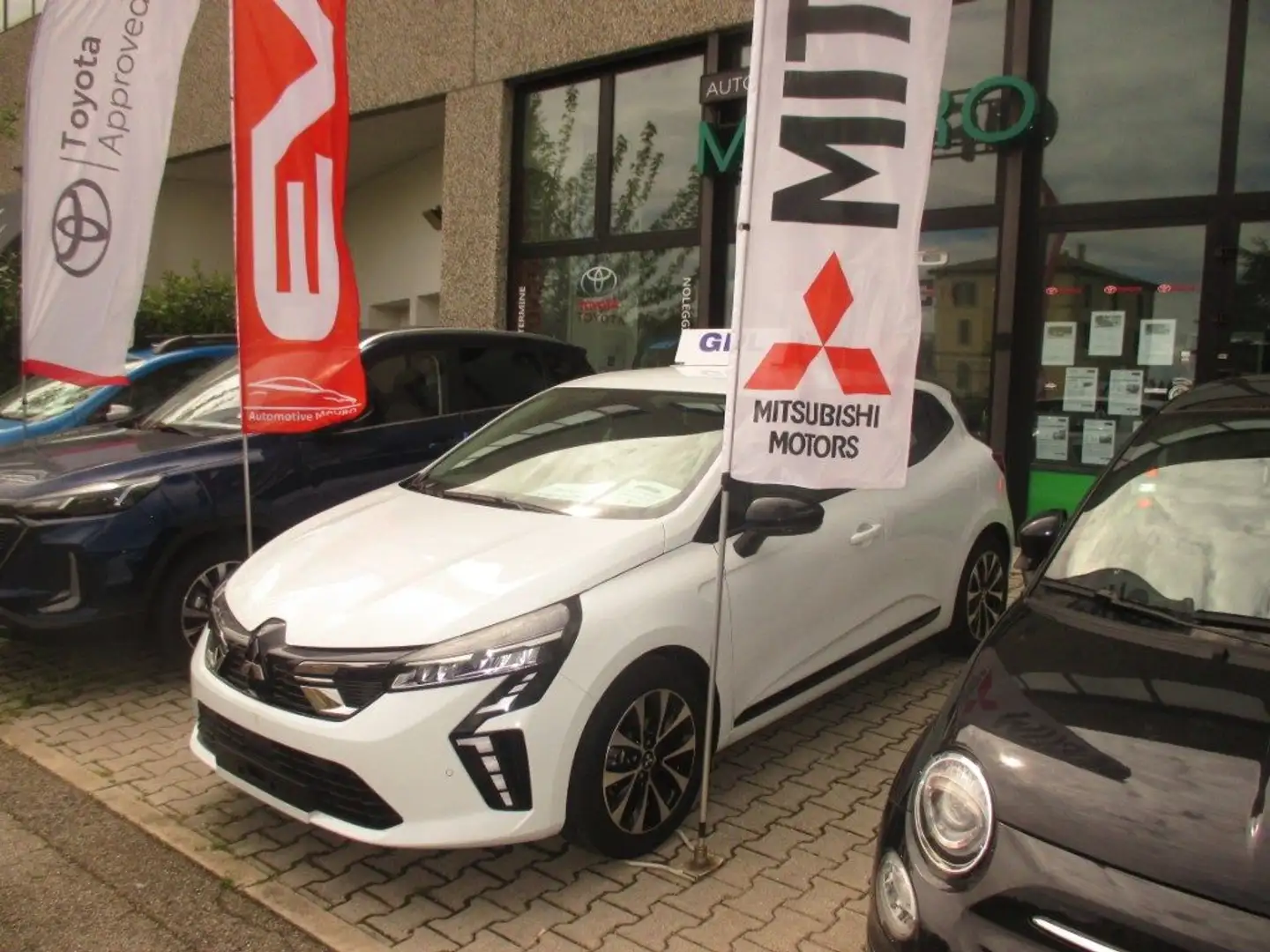 Mitsubishi Colt 1.0L turbo 100 CV Invite GPL - NEOPATENTATI Bianco - 1