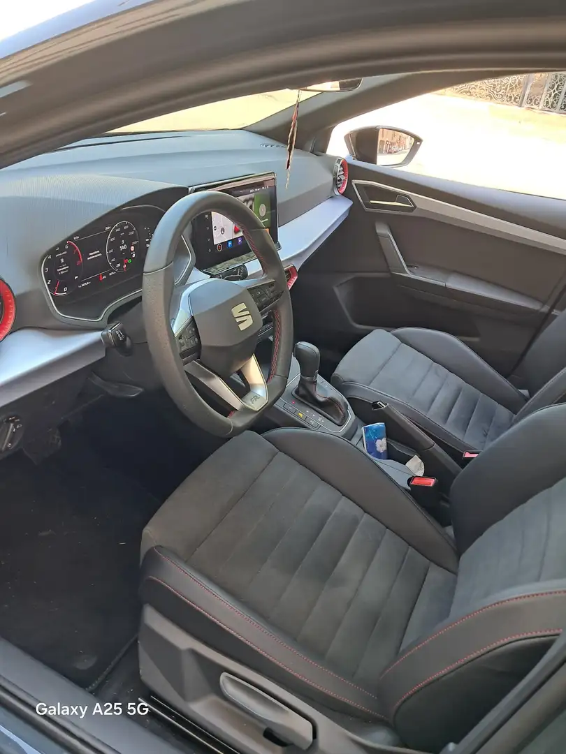 SEAT Ibiza 1.0 turbo eco tsi dsg Verde - 2