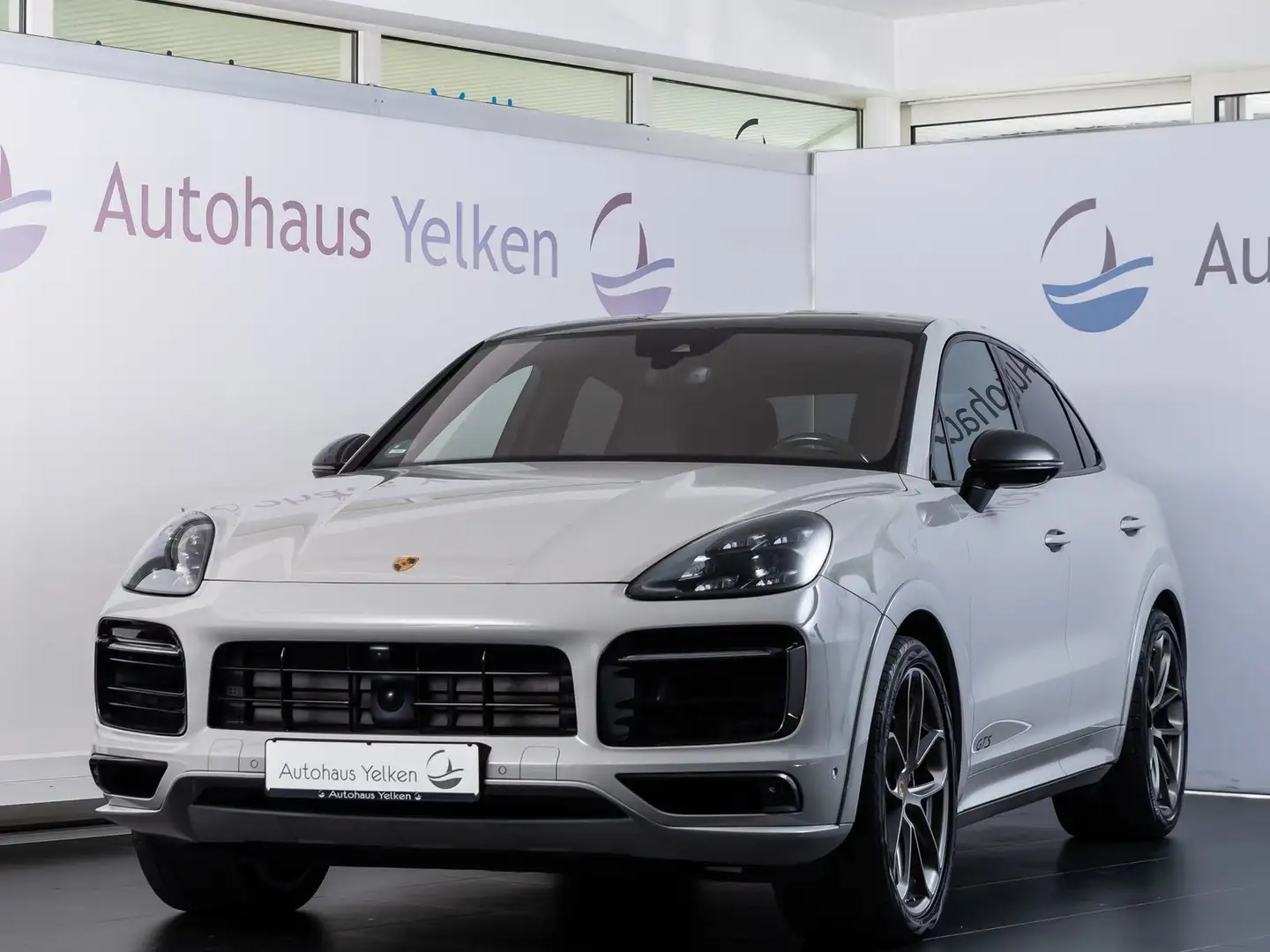 Porsche Cayenne Coupé GTS - GT-Leichtbau*Carbon*Keramik* Grau - 1