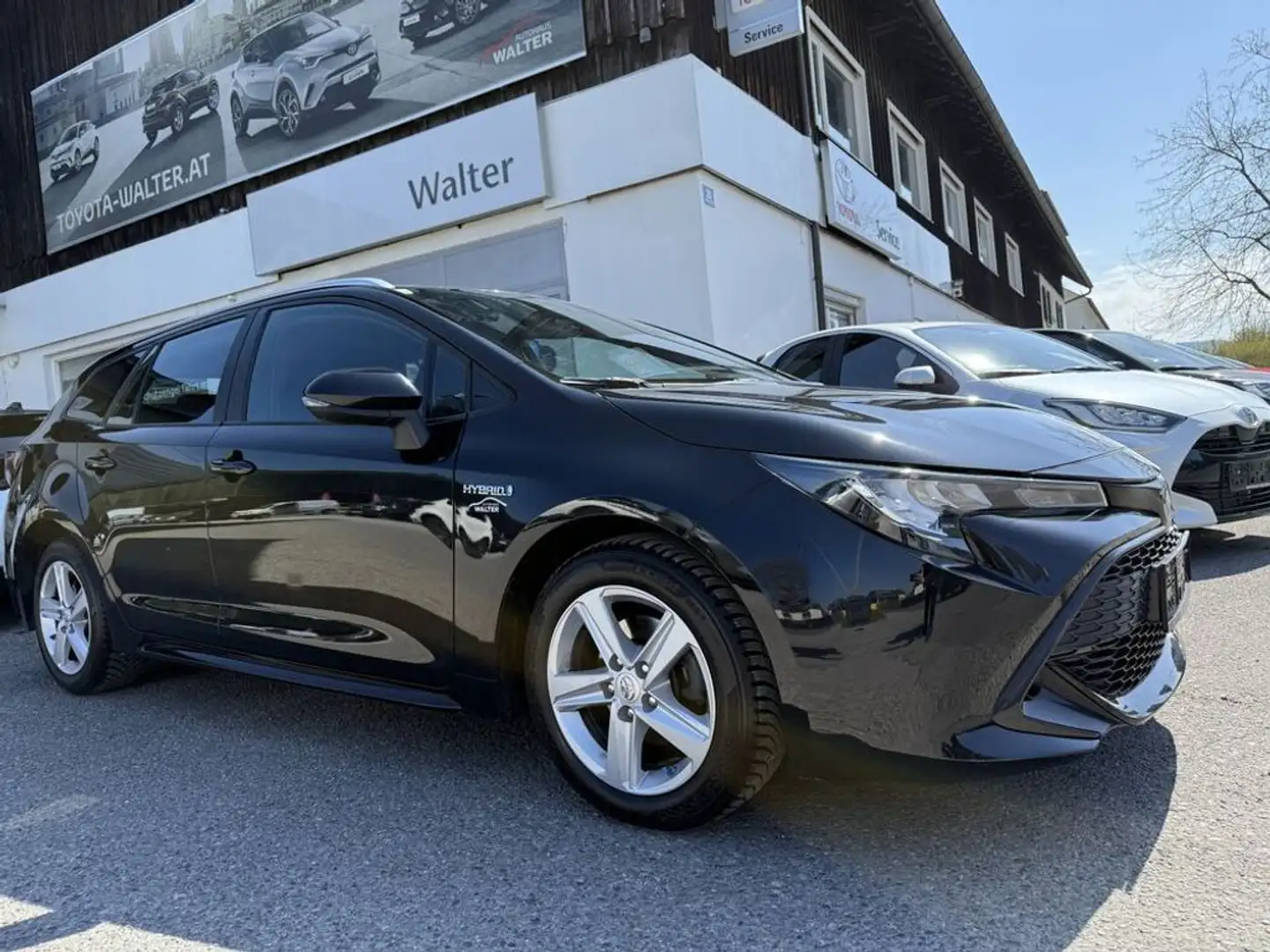 Toyota Corolla 1,8 Hybrid Active Gris - 1
