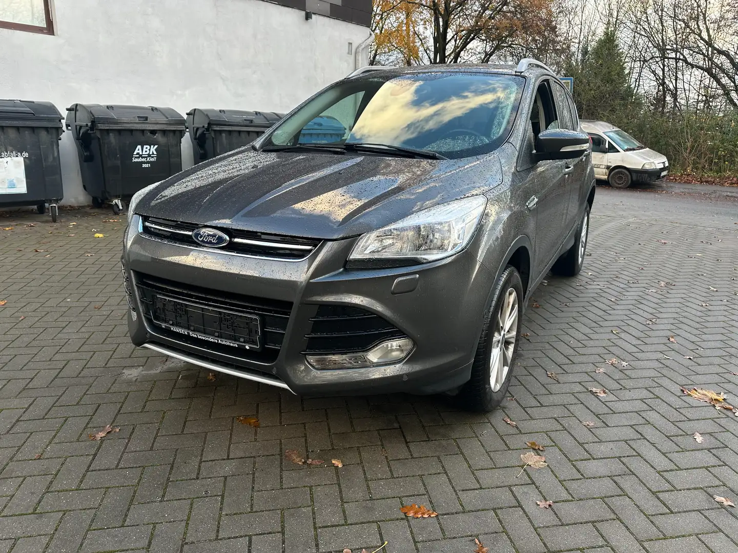 Ford Kuga Titanium / Automatik / Euro 6 / Tüv neu Grau - 1