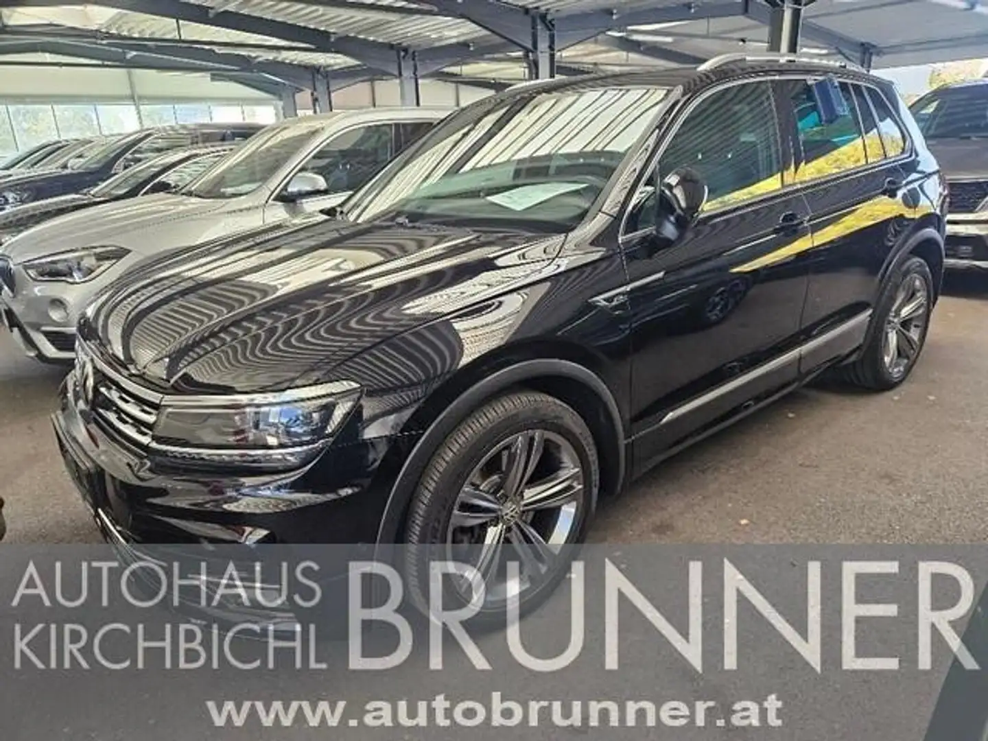Volkswagen Tiguan 2,0 TSI 4Motion Highline DSG Schwarz - 1