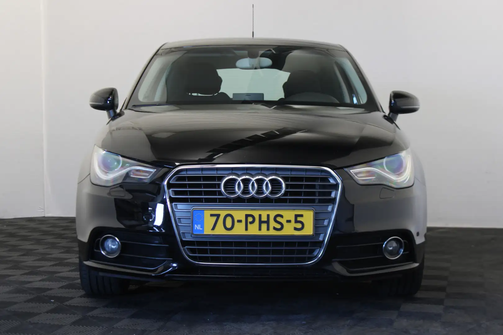 Audi A1 1.2 TFSI Ambition Pro Line Business | cruise | nav Zwart - 2