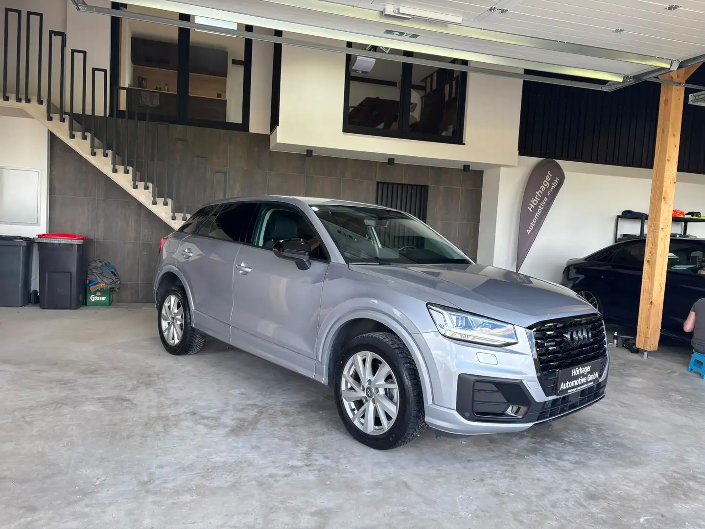 Audi Q2 quattro sport S-Tronic*Sitzheizung*AppleCarPlay* Grau - 2
