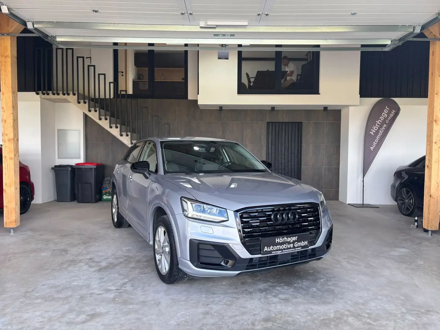 Audi Q2 quattro sport S-Tronic*Sitzheizung*AppleCarPlay* Grau - 1