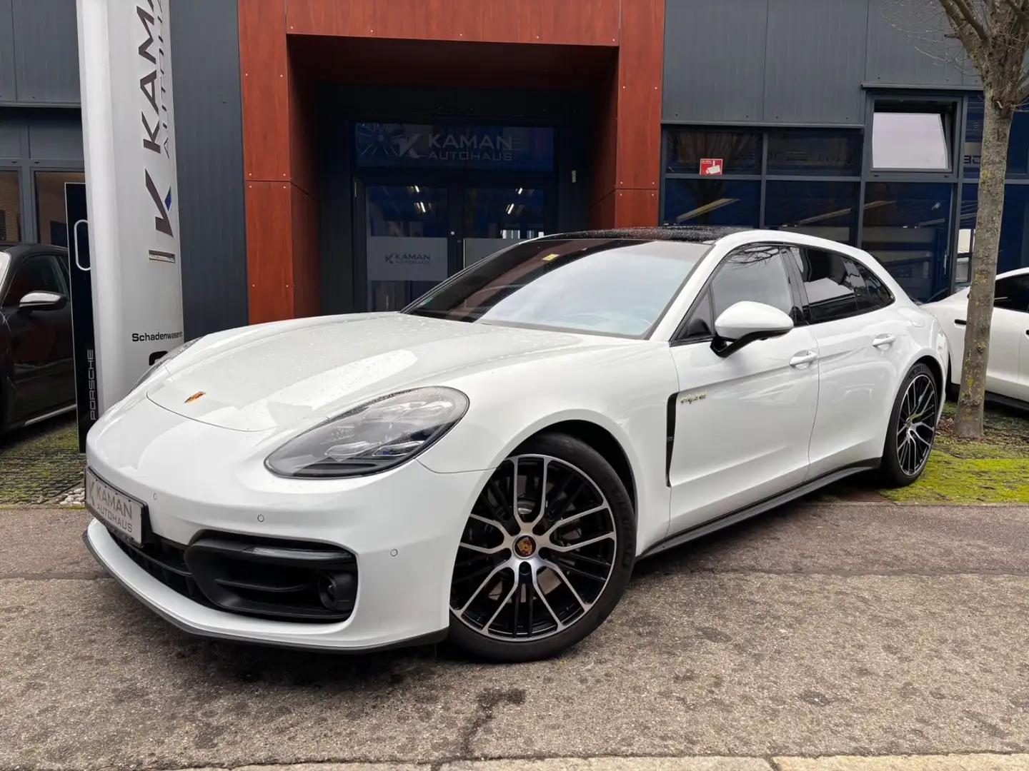 Porsche Panamera 4S E-Hyb SPORT Turis. #INNO! BURMESTER! Weiß - 1