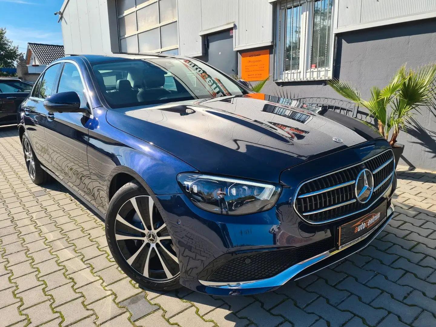 Mercedes-Benz E 300 de Lim. 2x Avantg*Pano*360°*HeadUp*MltBeam Bleu - 2