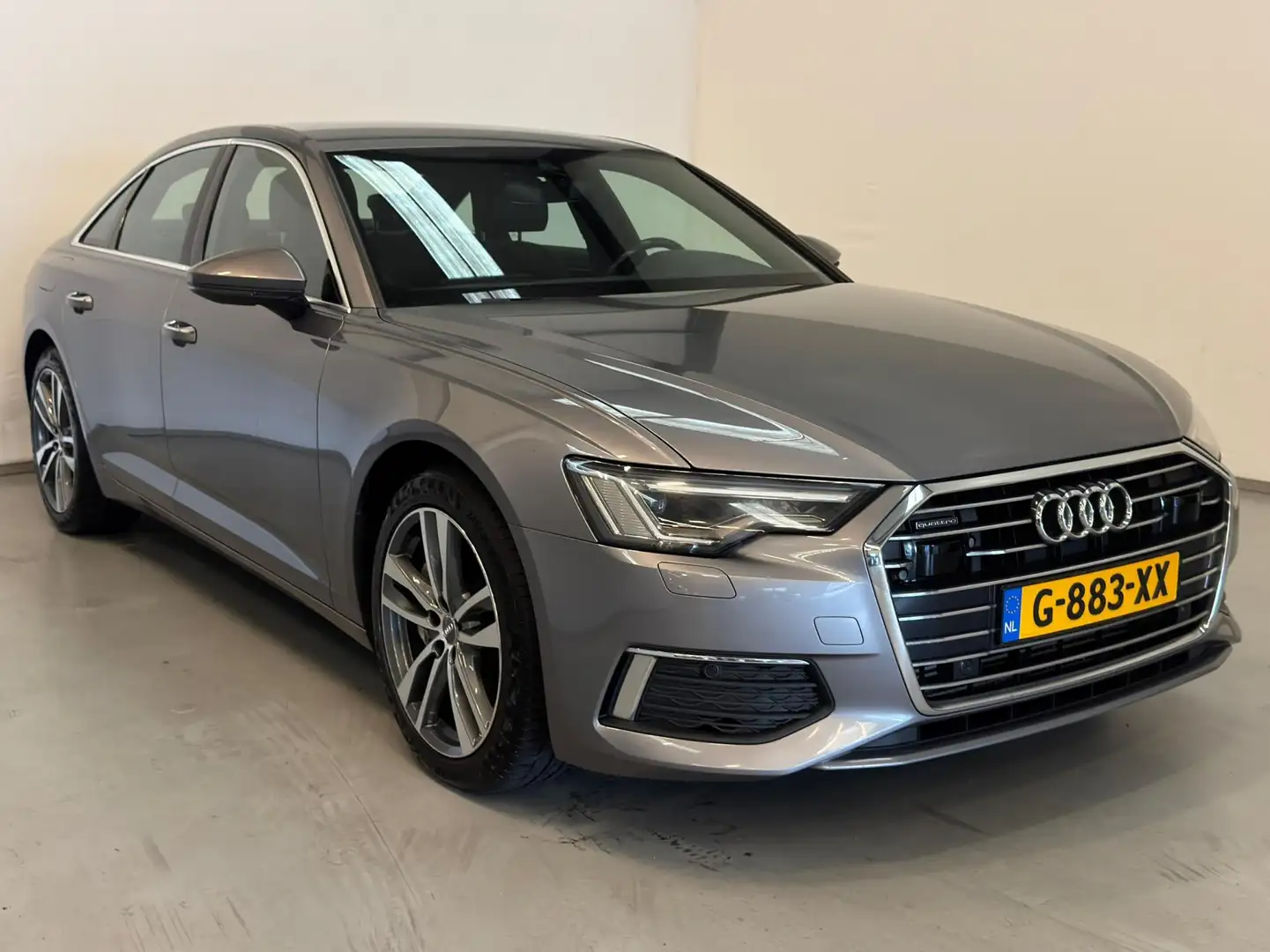 Audi A6 Limousine 55 TFSI Quattro / B&O / Memory / ACC / L Grijs - 2