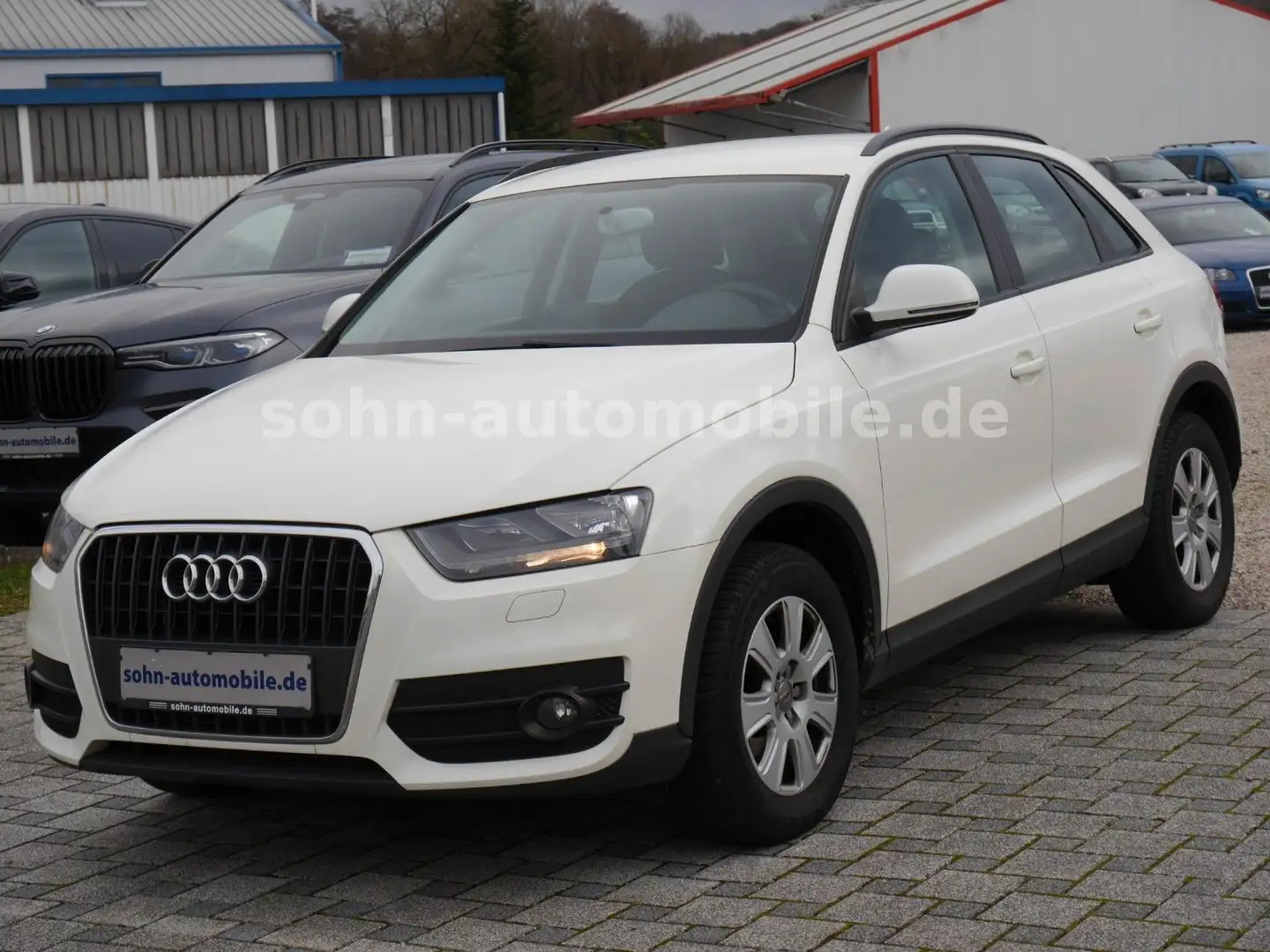 Audi Q3 2.0 TDI 2.Hand/Navi/PDC/AHK/Allwetter Blanc - 2