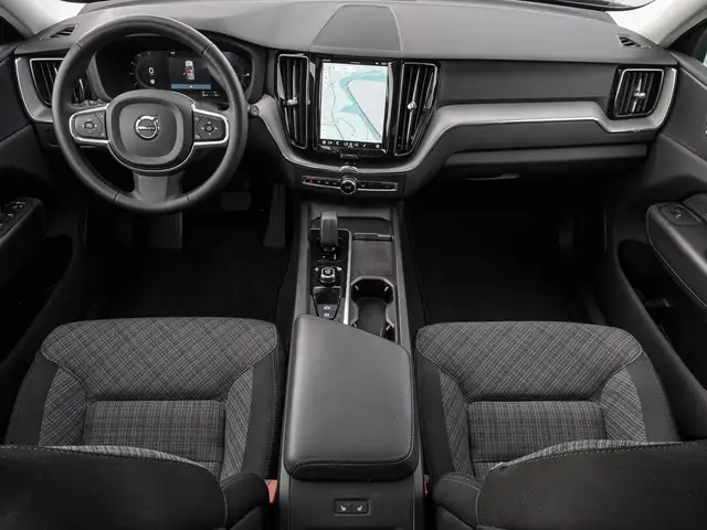 Volvo XC60 view 11