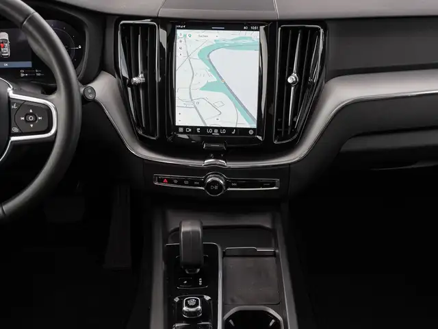 Volvo XC60 view 13