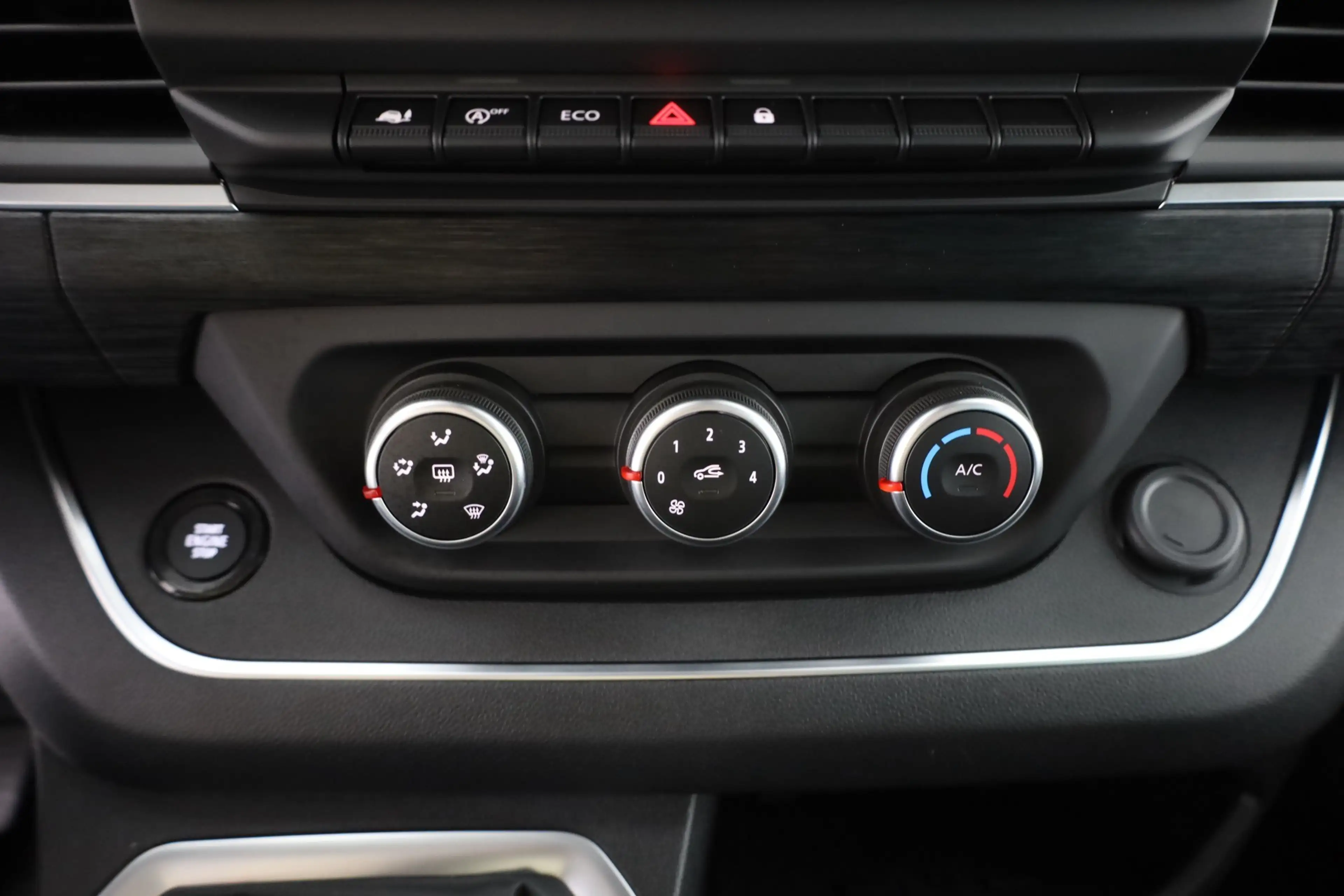Nissan Primastar 2.0 Kombi Tekna dCi 8-Sitzer LED Navi — photo 12