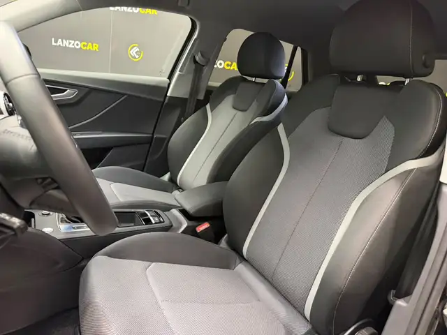 Audi Q2 view 12